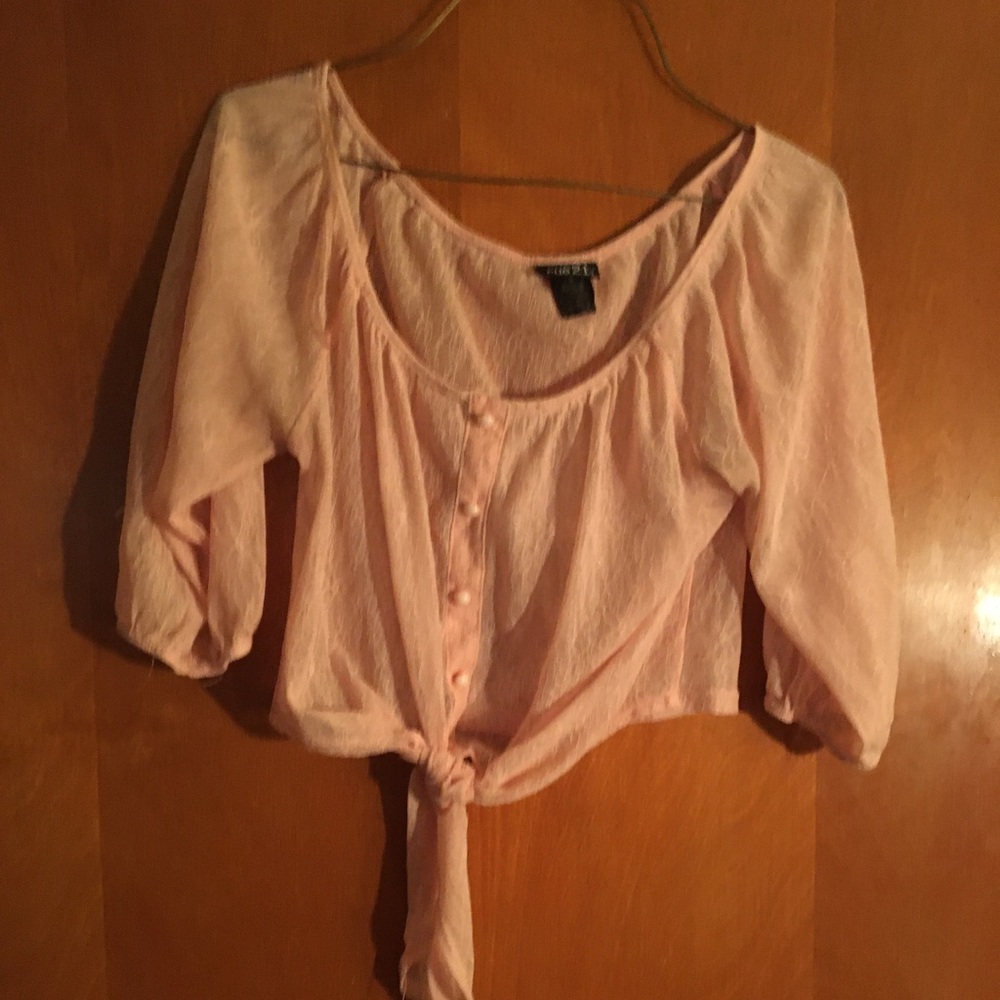 Front tie top